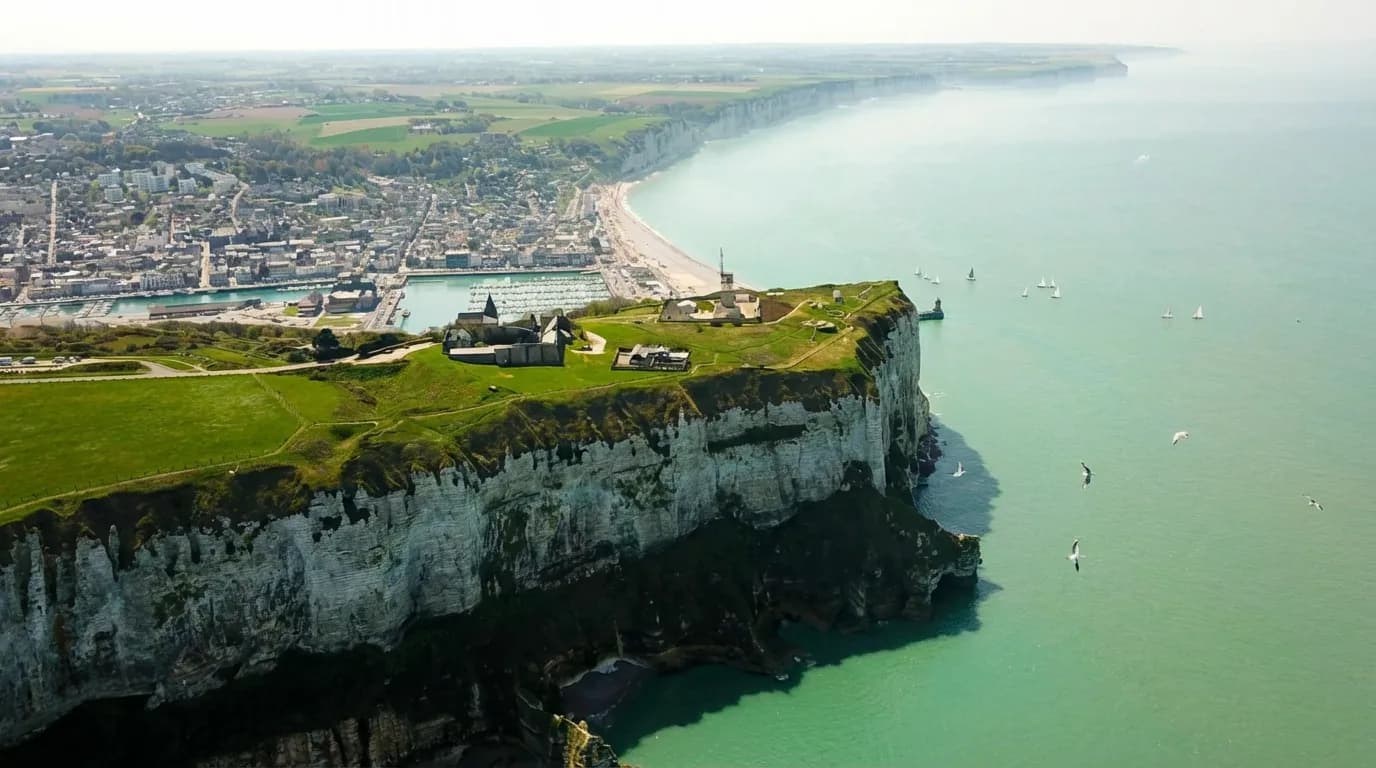 Vue de Fécamp - Développement web et mobile en Seine-Maritime